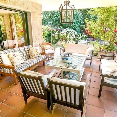 With 6 Bedrooms In Pontevedra With Private Pool Enclosed Garden And Wifi 5 Km From The Beach Gondomar
