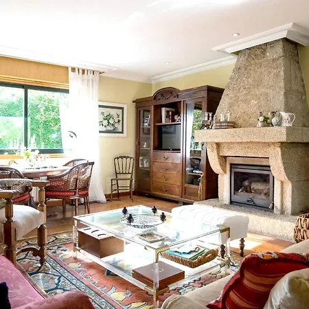 With 6 Bedrooms In Pontevedra With Private Pool Enclosed Garden And Wifi 5 Km From The Beach *