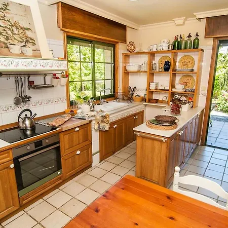 With 6 Bedrooms In Pontevedra With Private Pool Enclosed Garden And Wifi 5 Km From The Beach Villa